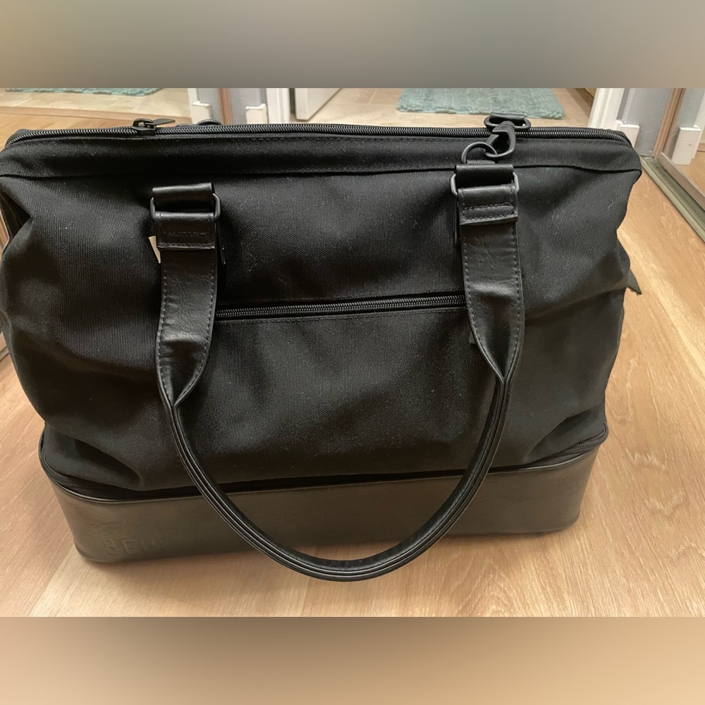 Beis Weekender, black, large, excellent condition (only used once)